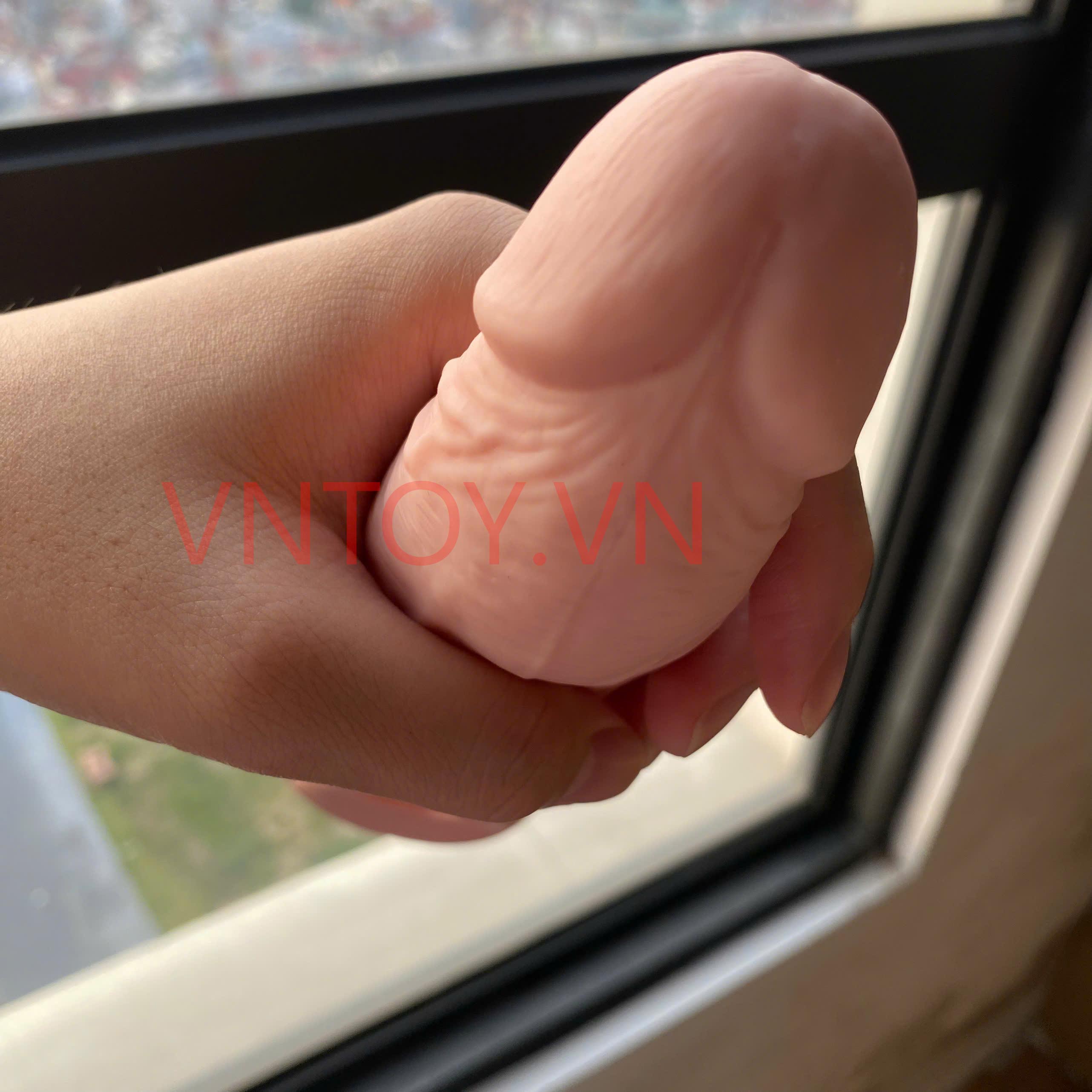 Bao cao su đôn dên châu Âu kích thước lớn trắng trẻo