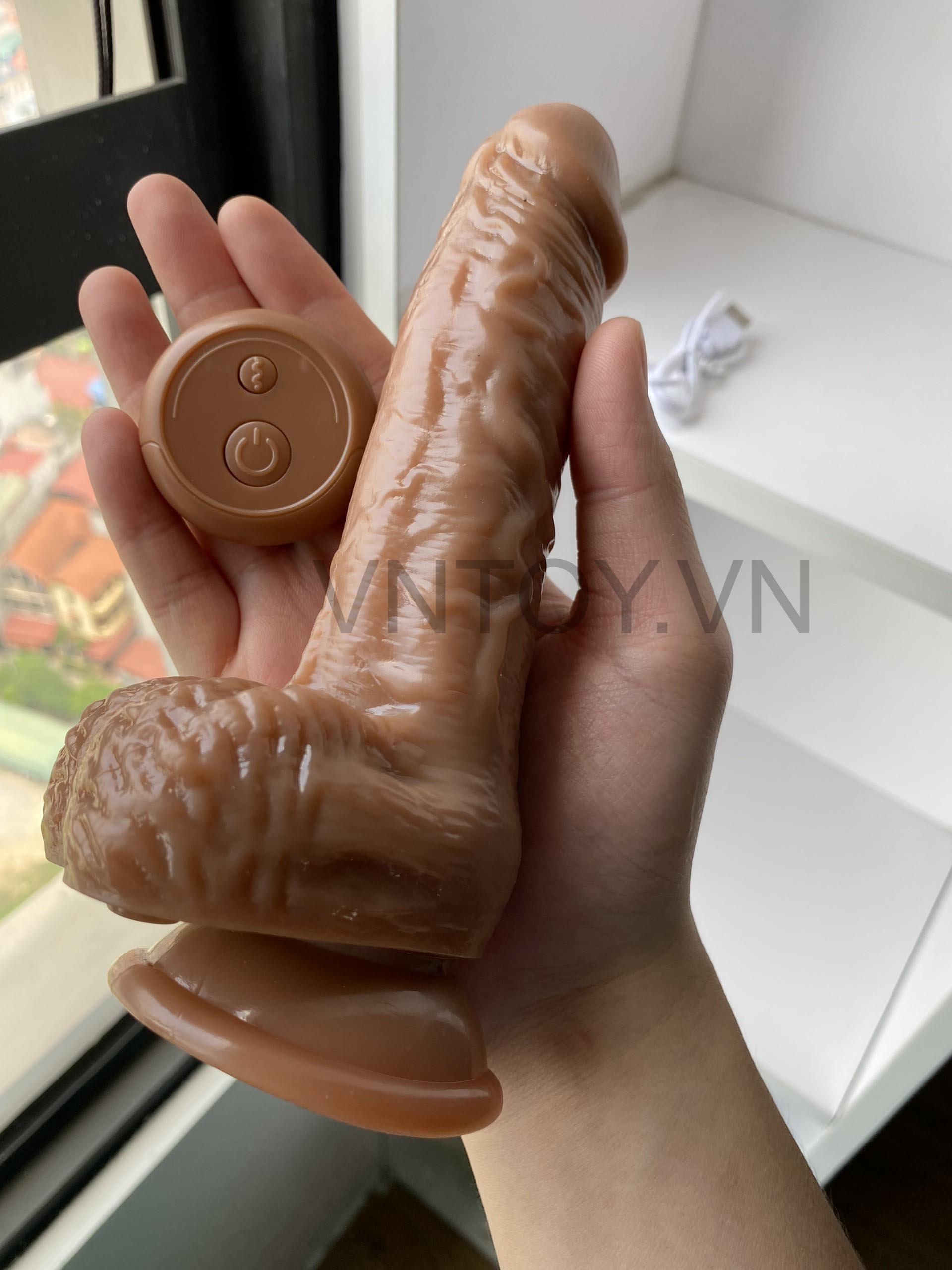 Dương vật giả điều khiển từ xa rung ngoáy sưởi ẩm tỏa nhiệt