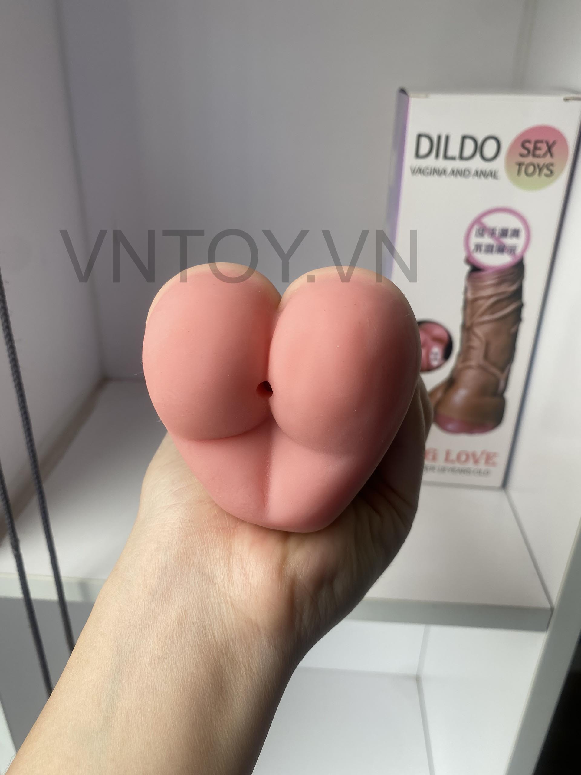 Dương vật giả có lỗ hậu môn dành cho Gay