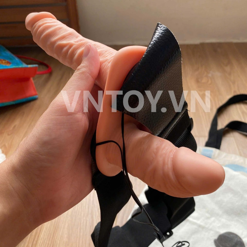 Dương vật giả đeo hông 2 đầu có rung – Double Strap-On Baile