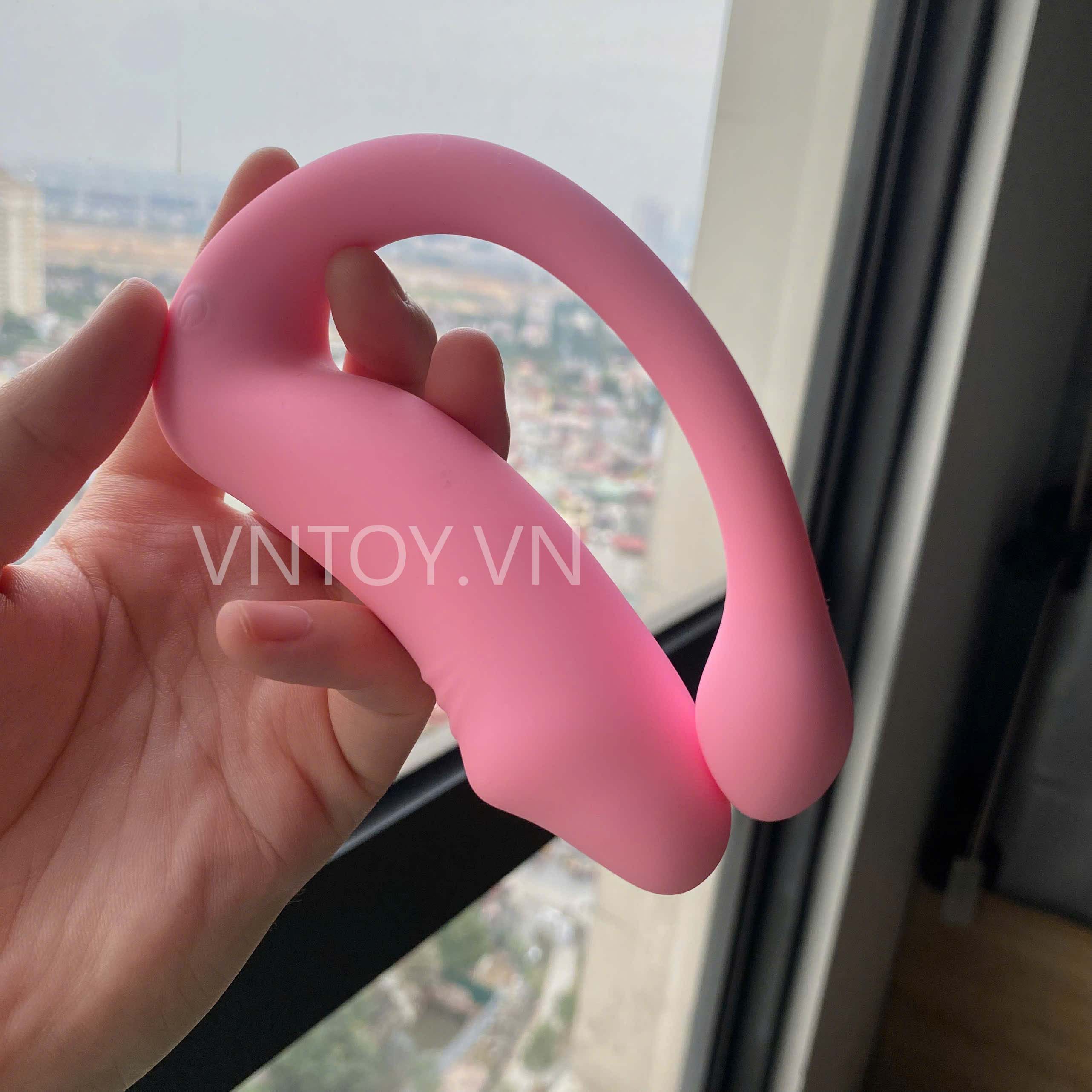 Dương vật giả điều khiển từ xa rung 2 nhánh thủ dâm nữ