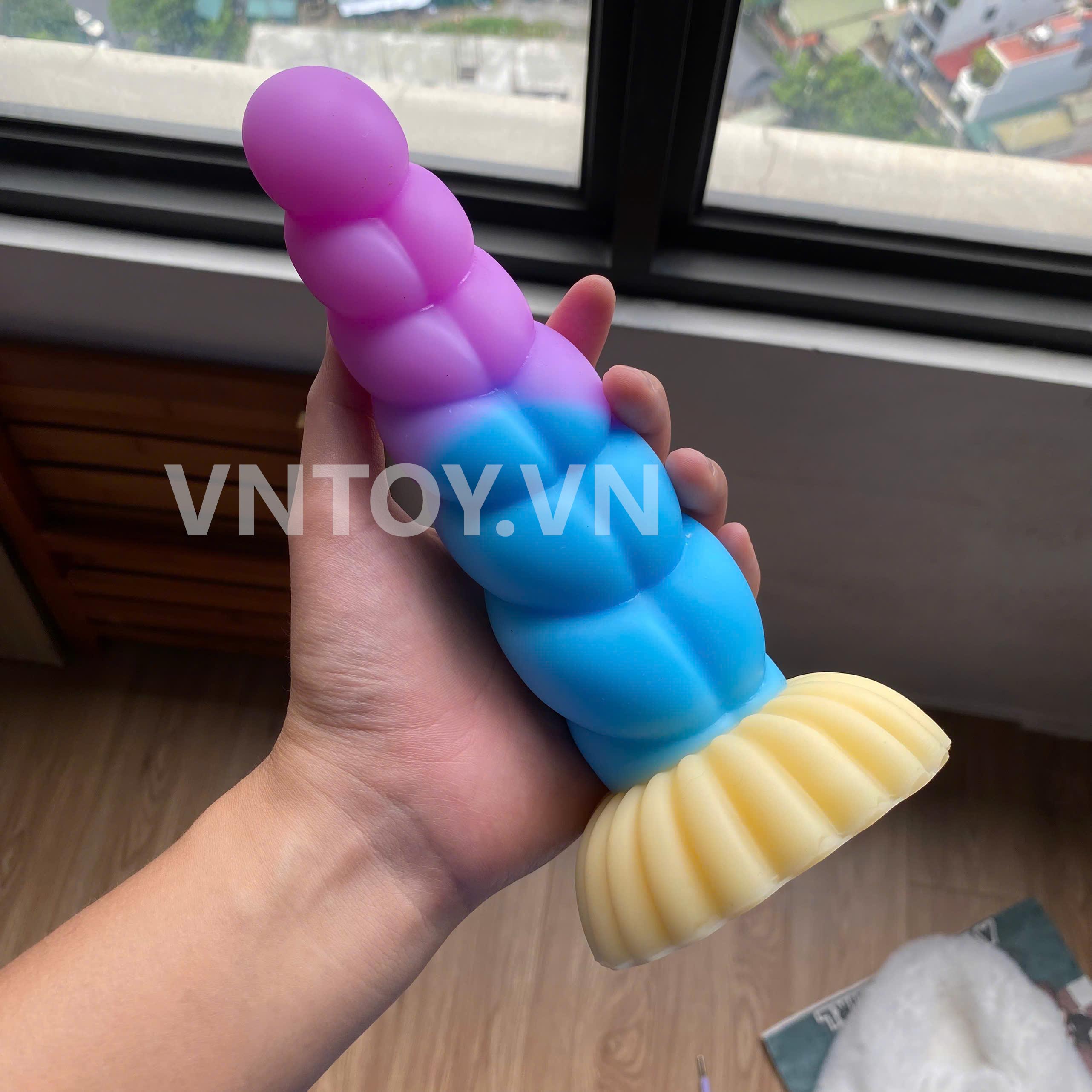 Dương vật giả fantasy silicon mềm mịn hình dáng sừng kỳ lân hoa bầu màu sắc sặc sỡ
