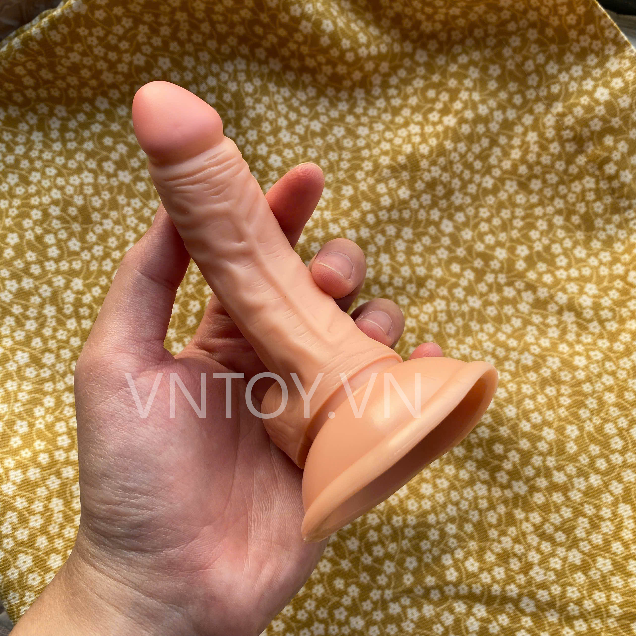 Dương vật giả gắn tường kiểu dáng cong nhỏ gọn trắng hồng