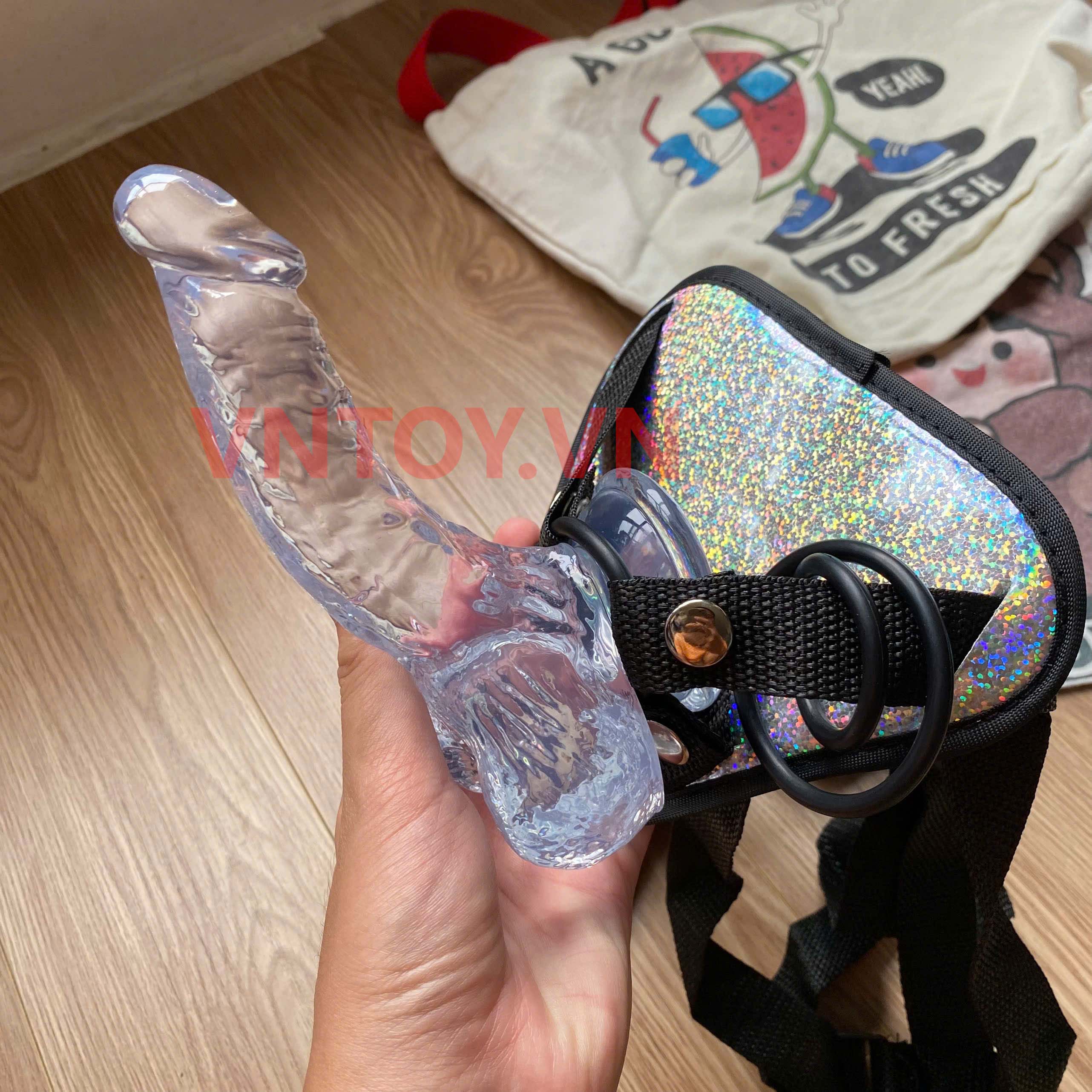 Dương vật giả silicon trong suốt có dây đeo kim tuyến dễ tháo lắp