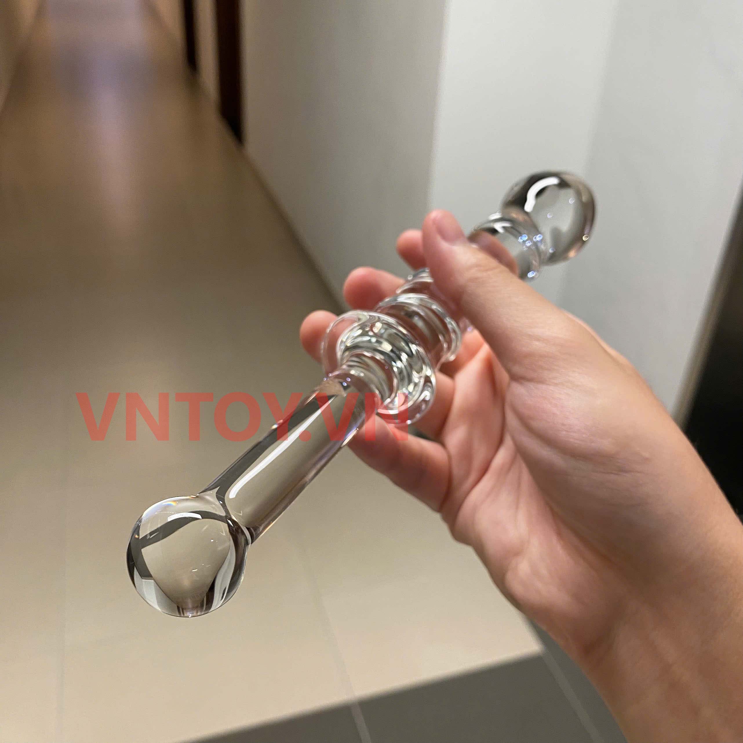 Dương vật giả thủy tinh cao cấp massage điểm G có tay cầm dài