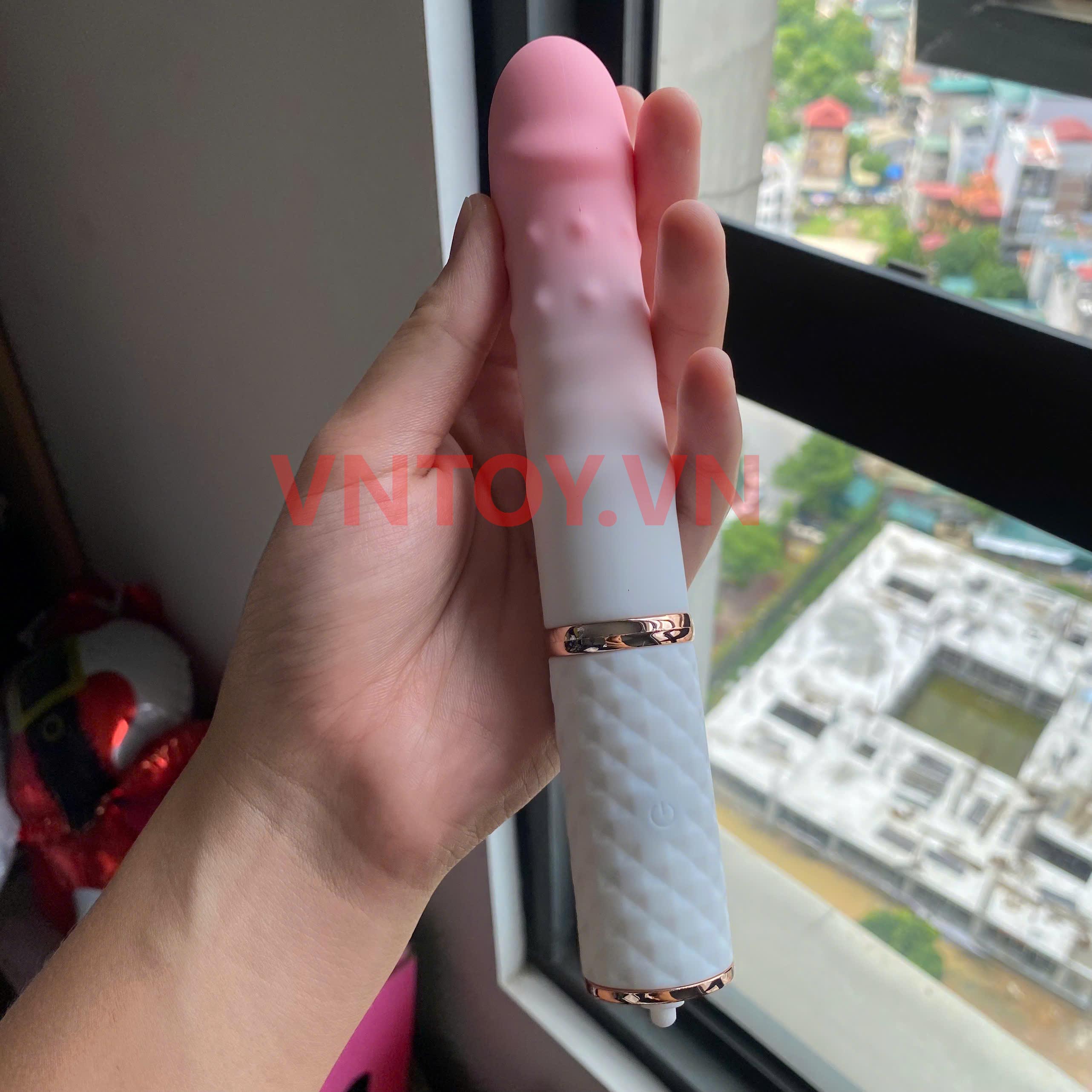 Dương vật giả tự động rung thụt điều khiển app điện thoại kèm chân đế gắn tường