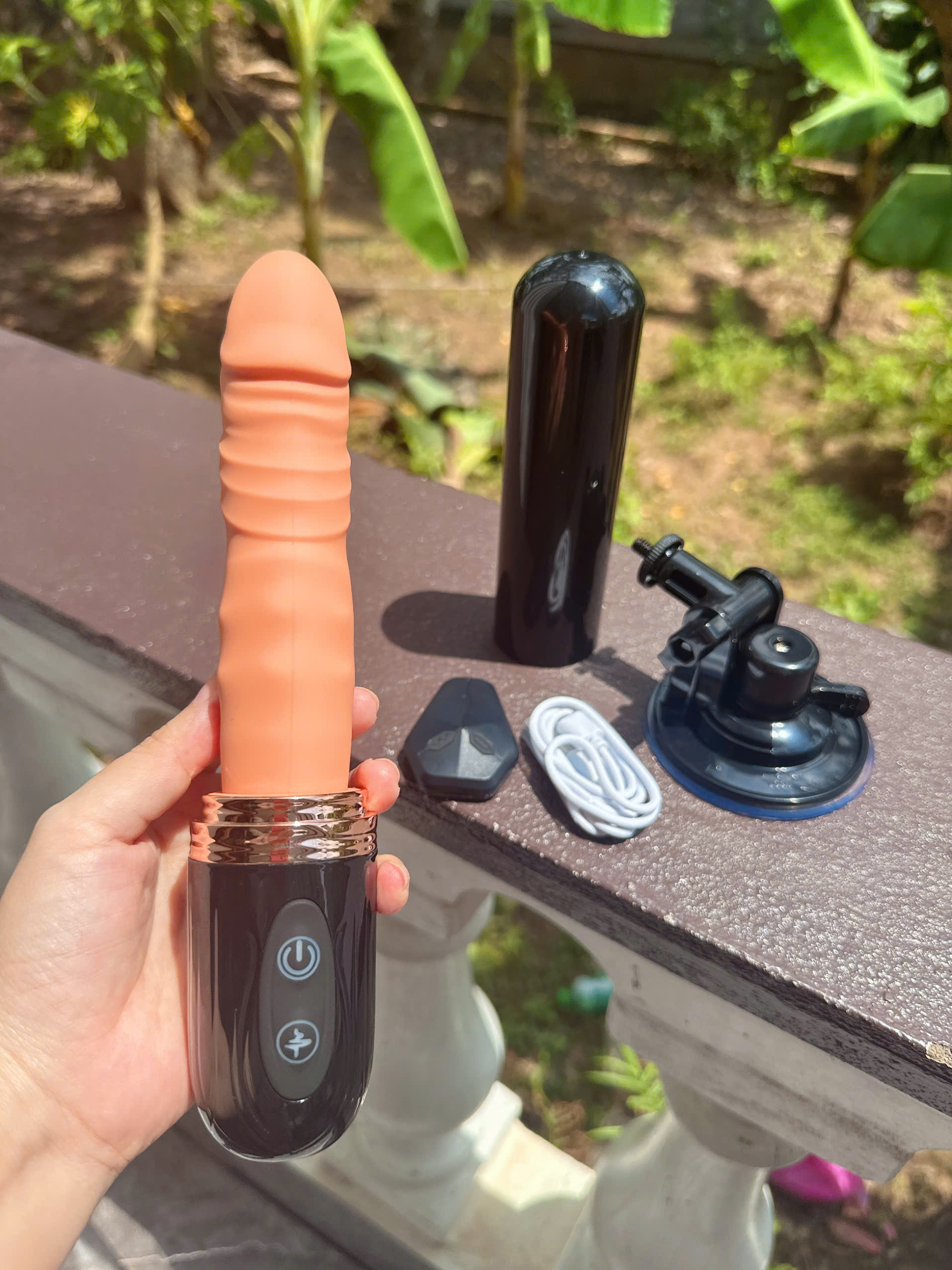 Máy Rung Nữ 3 Trong 1 Rung Thụt Tỏa Nhiệt 40 Độ Kèm Remote