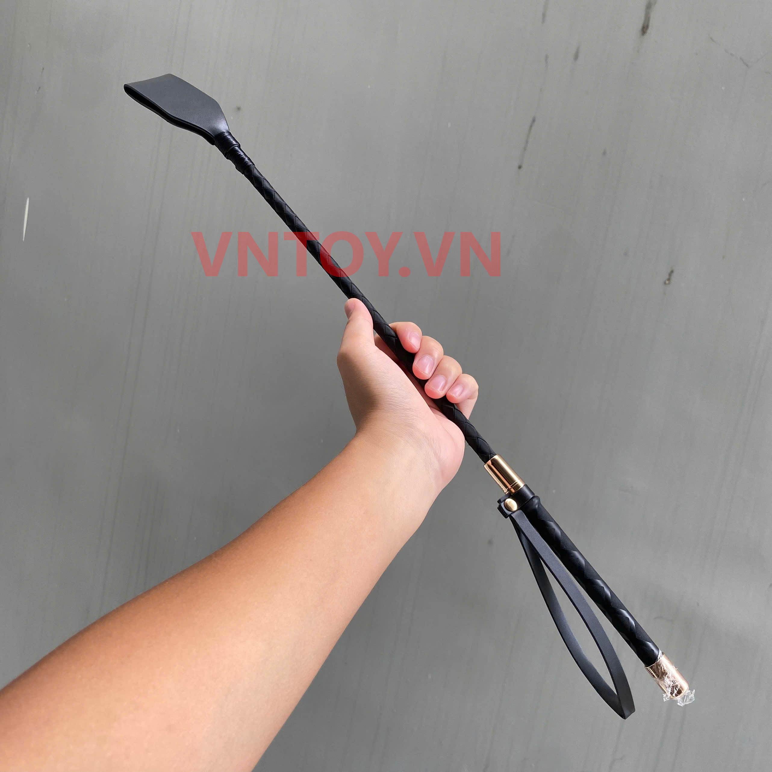 Roi da tình thú phong cách quất ngựa – đồ chơi BDSM nhập vai quyền lực