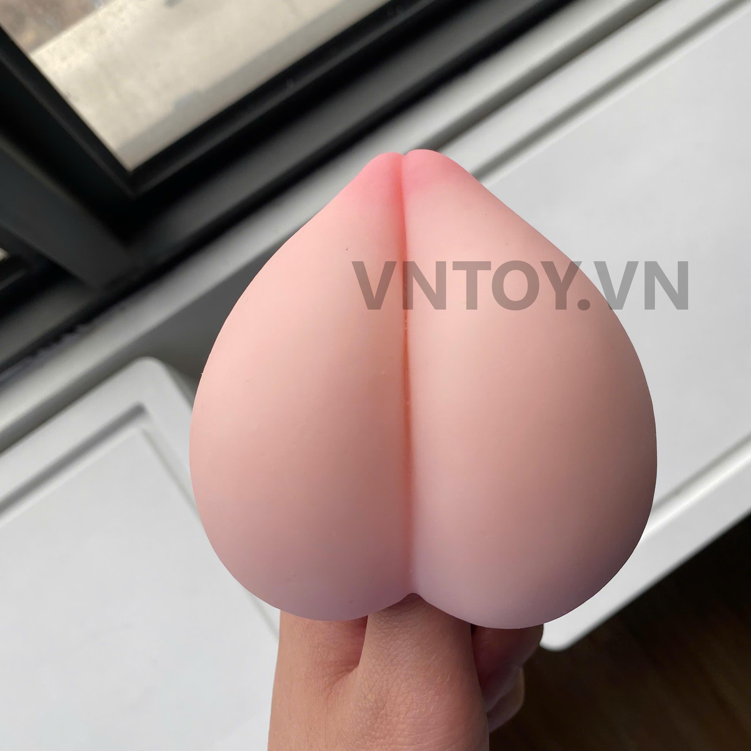 Vú giả đào tiên hồng hào có lỗ hậu môn mềm mại