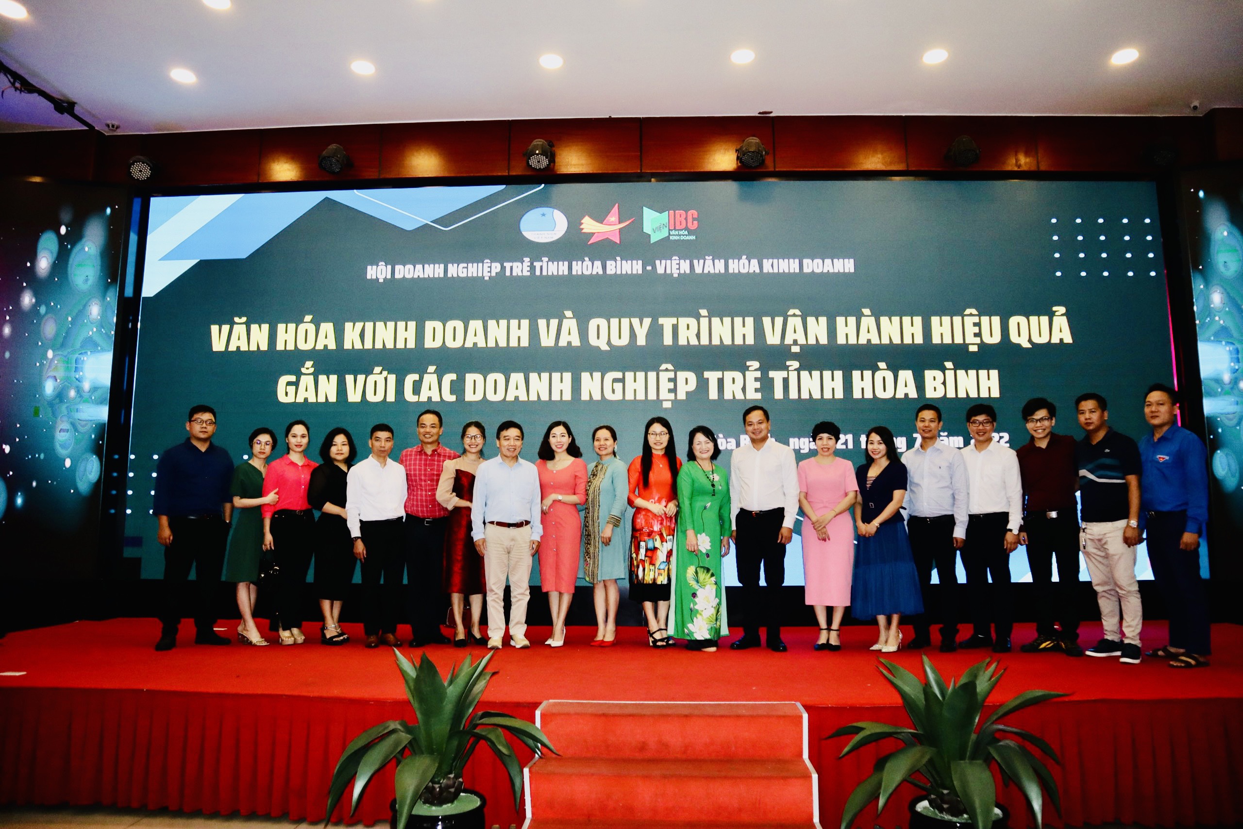 Văn hóa Kinh doanh và quy trình vận hành hiệu quả gắn với các doanh nghiệp trẻ tỉnh Hòa Bình