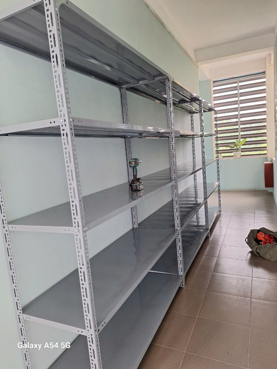 Kệ Để Đồ, Kệ Sắt V Lỗ 5 Tầng, Dài 1.5m x Sâu 0.3m x Cao 2m