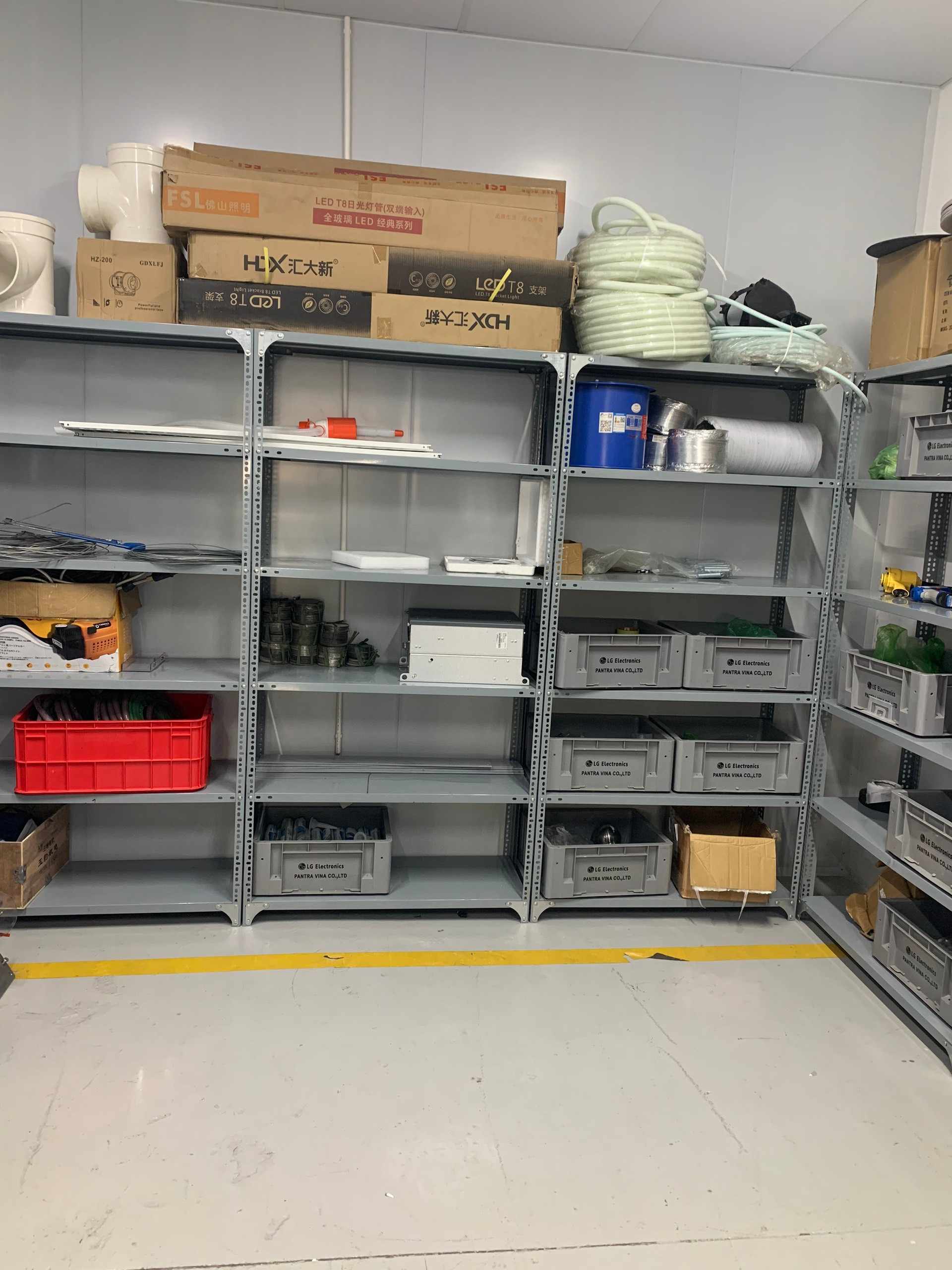 Kệ sắt V lỗ 6 Tầng, Giá kệ kho hàng, Dài 1.2m x Sâu 0.3m x Cao 1.5m