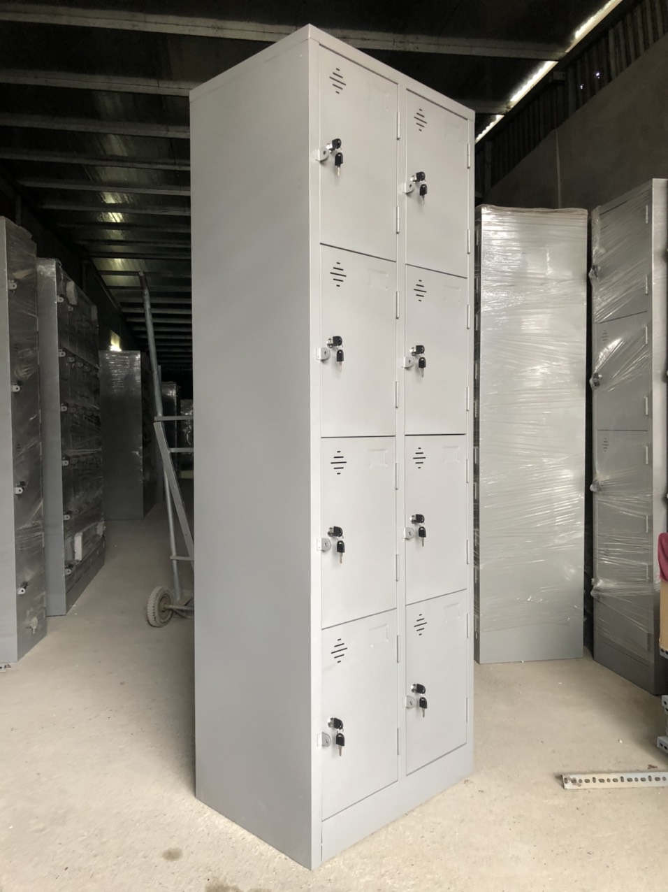 Tủ Sắt, Tủ Để Đồ Nhân Viên 8 Ô L620 x W450 x H1830mm