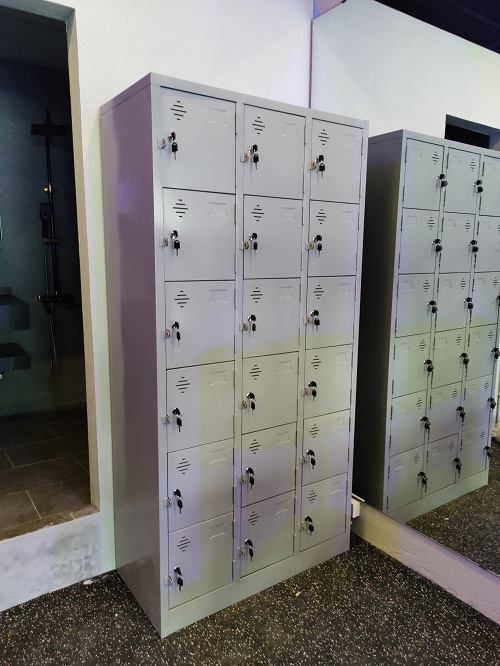 Tủ Sắt Đựng Hồ Sơ, Tủ Locker Sắt 18 Ô L1200 x W450 x H1830mm