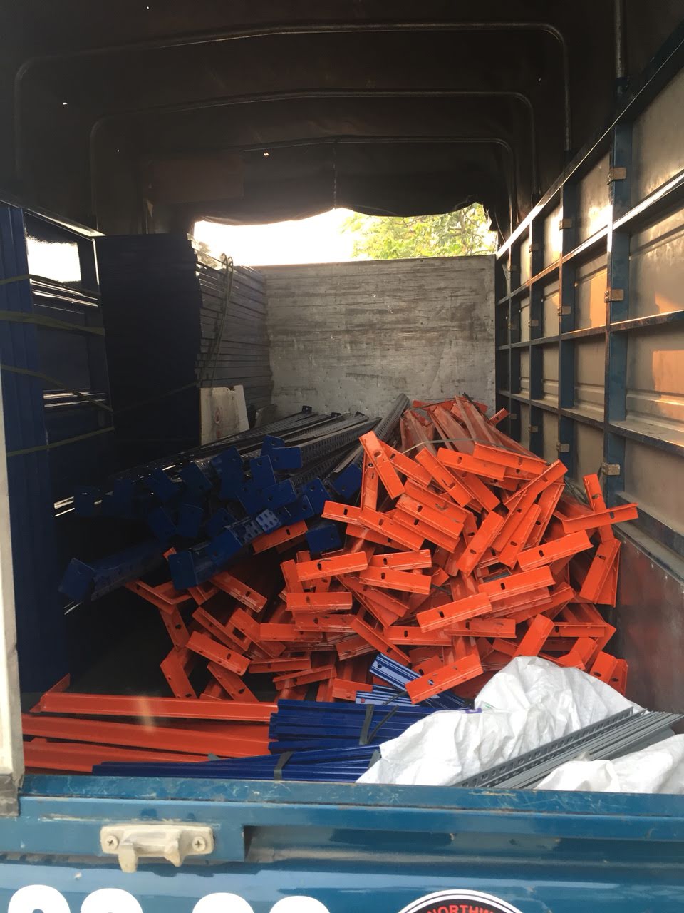 Kệ Tải Nặng Pallet, Kệ Kho Hàng Công Nghiệp Thiết Kế Theo Yêu Cầu