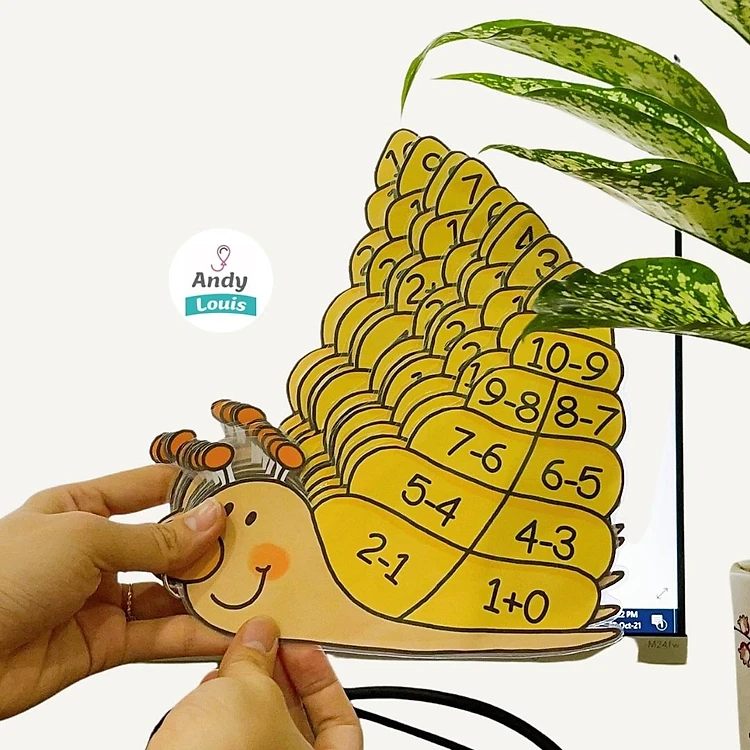 Học liệu Toán học đầu đời cho bé - My first Maths Busy Book.