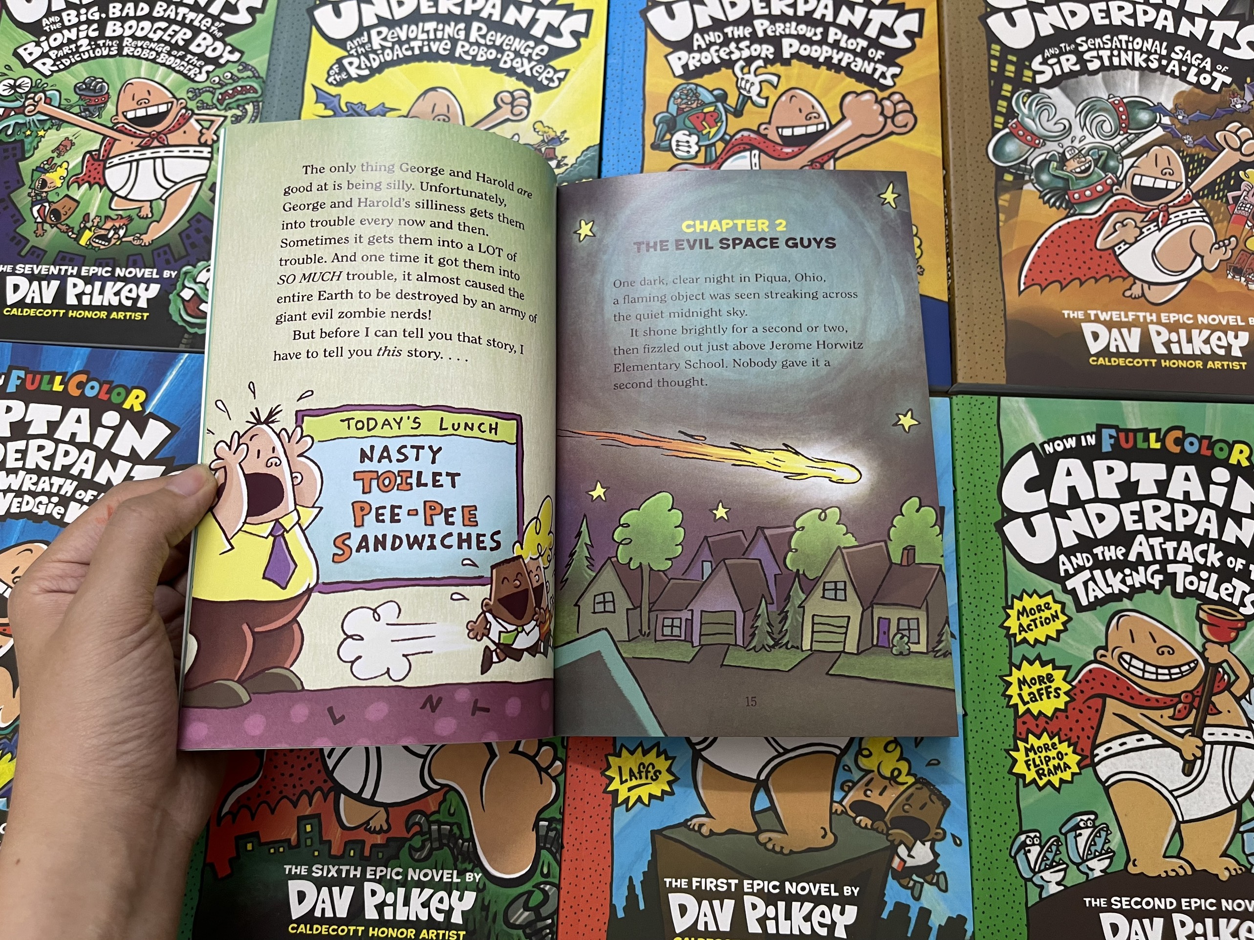 Captain Underpants bản màu 11 cuốn