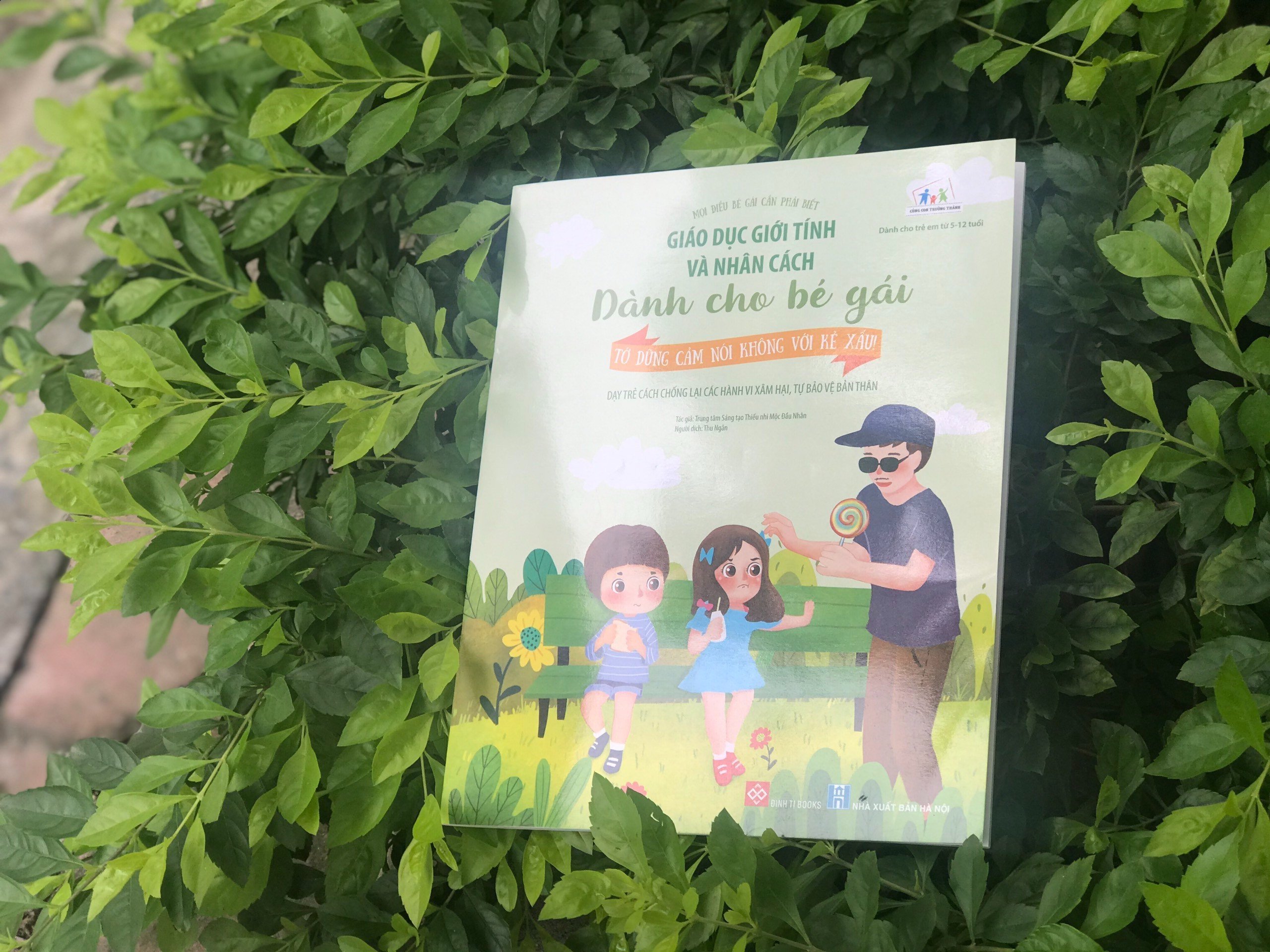 Combo 4 quyển giáo dục giới tính và nhân cách dành cho bé gái từ 5 đến 9 tuổi.