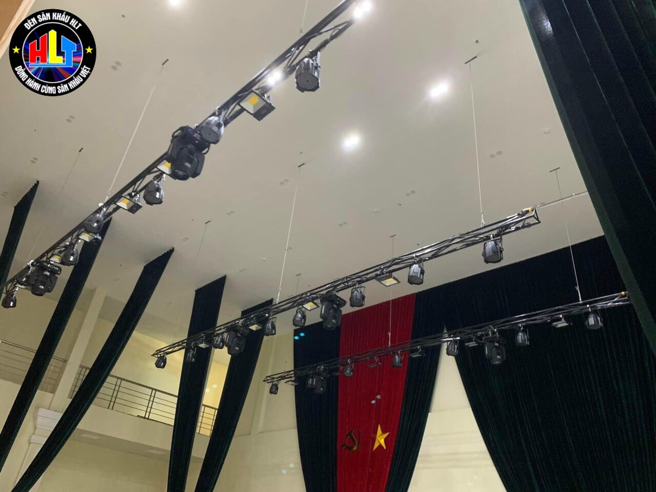 Đèn sân khấu hội trường Hà Nội