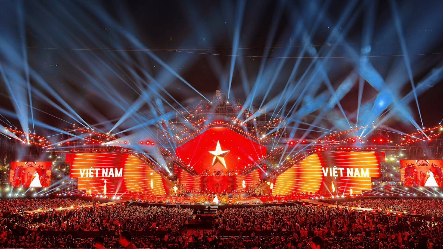 Hà Nội Tưng Bừng Chào Mừng 80 Năm Quốc Khánh 2/9: Tổng Hợp 10 Sự Kiện Không Thể Bỏ Lỡ