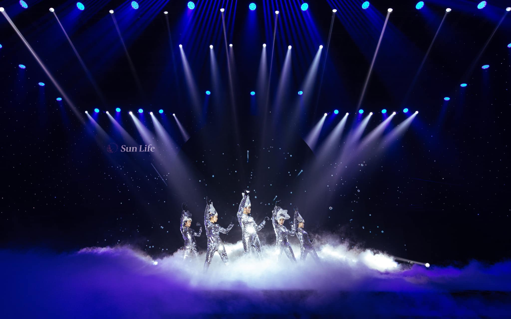 Cho thuê máy khói nặng tại Hà Nội