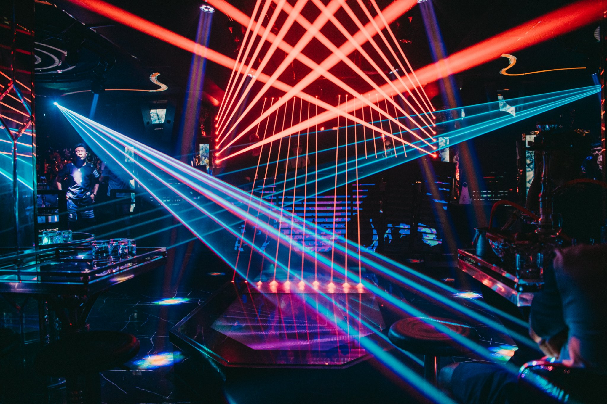 5 đèn laser lắp phòng bán chạy nhất