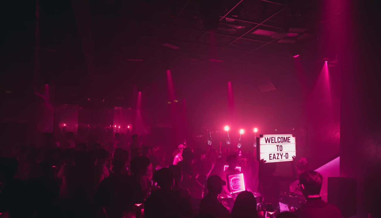 Thiết kế ánh sáng sân khấu