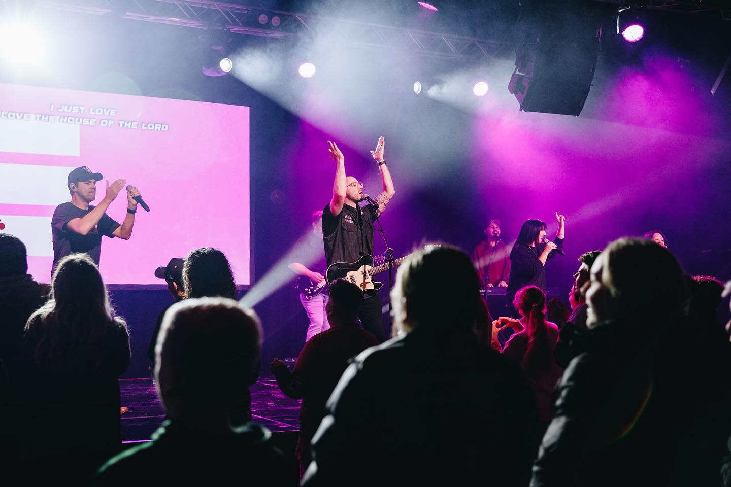 Những điều cần biết trong chiếu sáng sân khấu