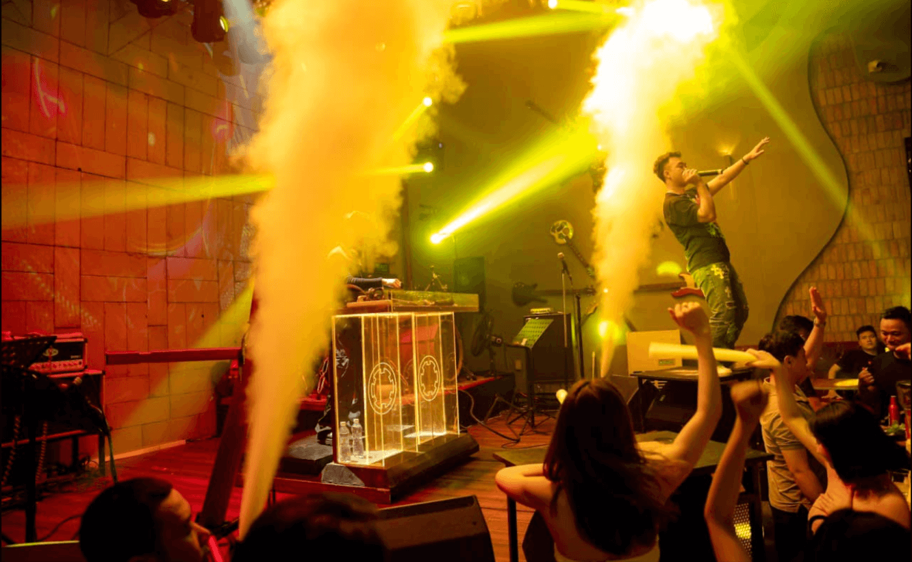 Đèn karaoke cho sân khấu biểu diễn