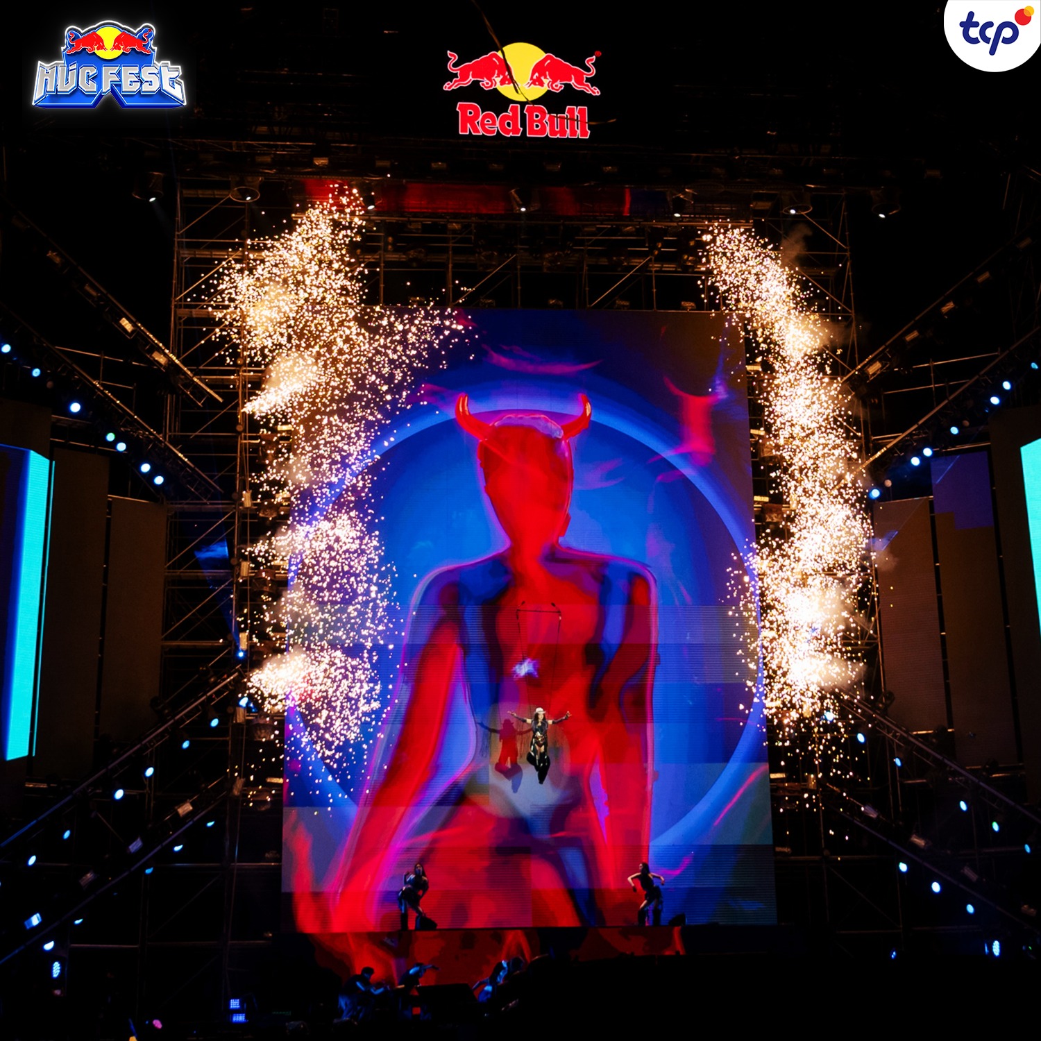 Húc Fest 2025: Chi Pu khẳng định bản lĩnh trên sân khấu độc đáo