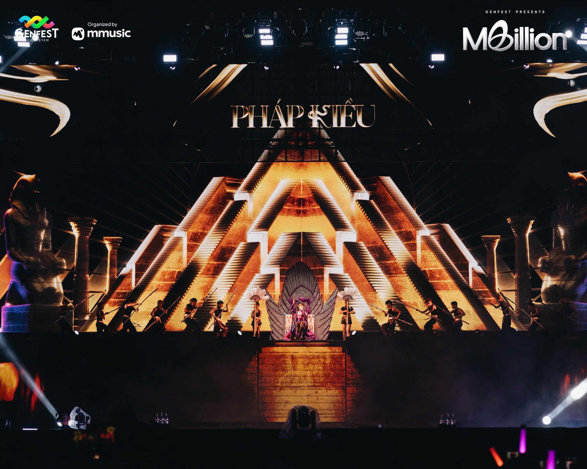Mãn nhãn với âm thanh ánh sáng sân khấu đỉnh cao tại GENfest presents MBillion