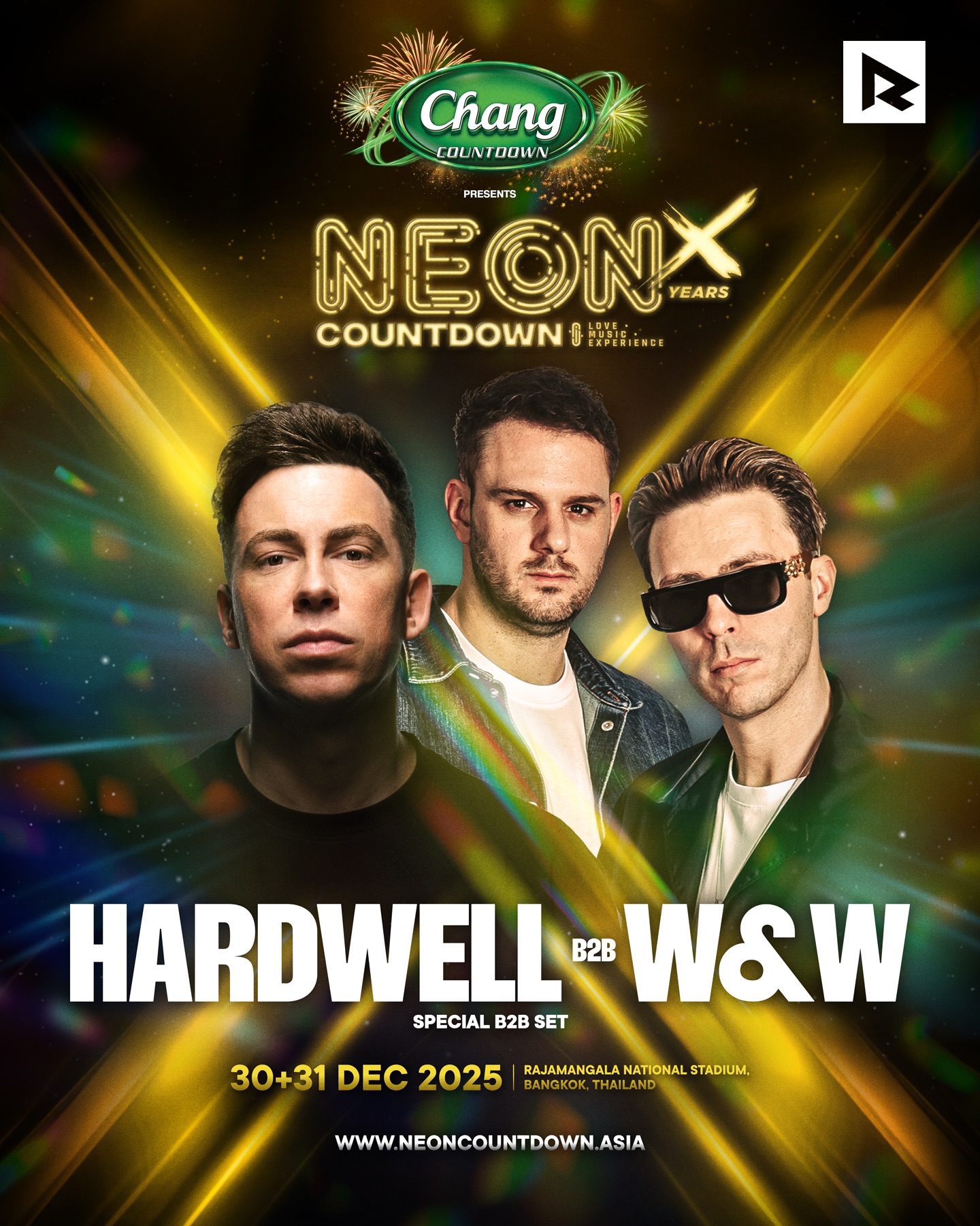 Neon Countdown 2025: Hardwell B2B W&W Lần Đầu Tiên Trên Thế Giới