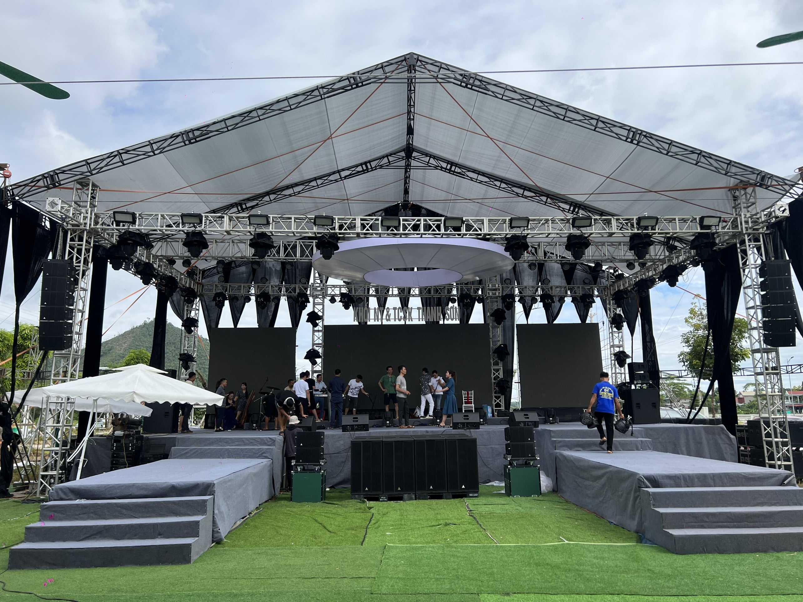 Trước giờ diễn ra buổi Giao lưu gặp mặt Khối Nghệ Thuật Huyện Thanh Sơn 2024