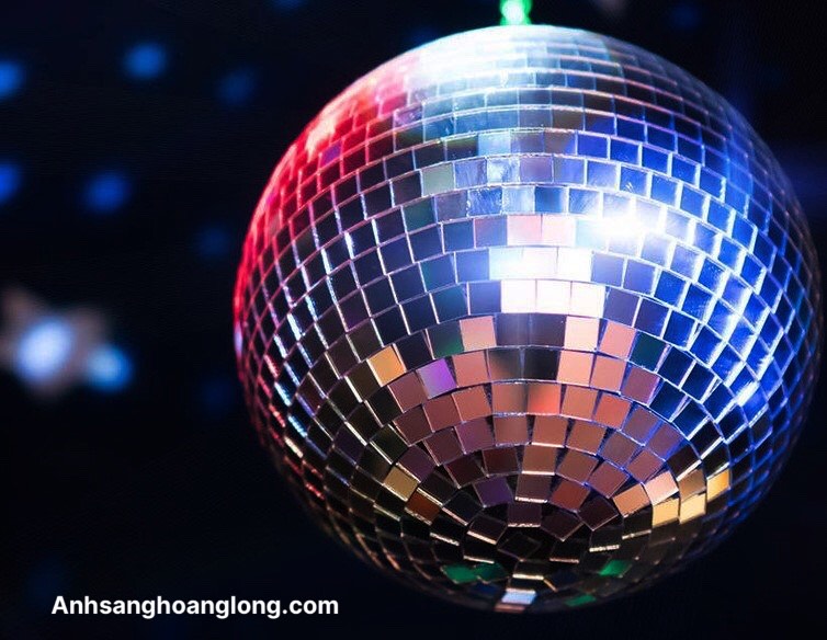 Quả Cầu Gương Nghệ Thuật