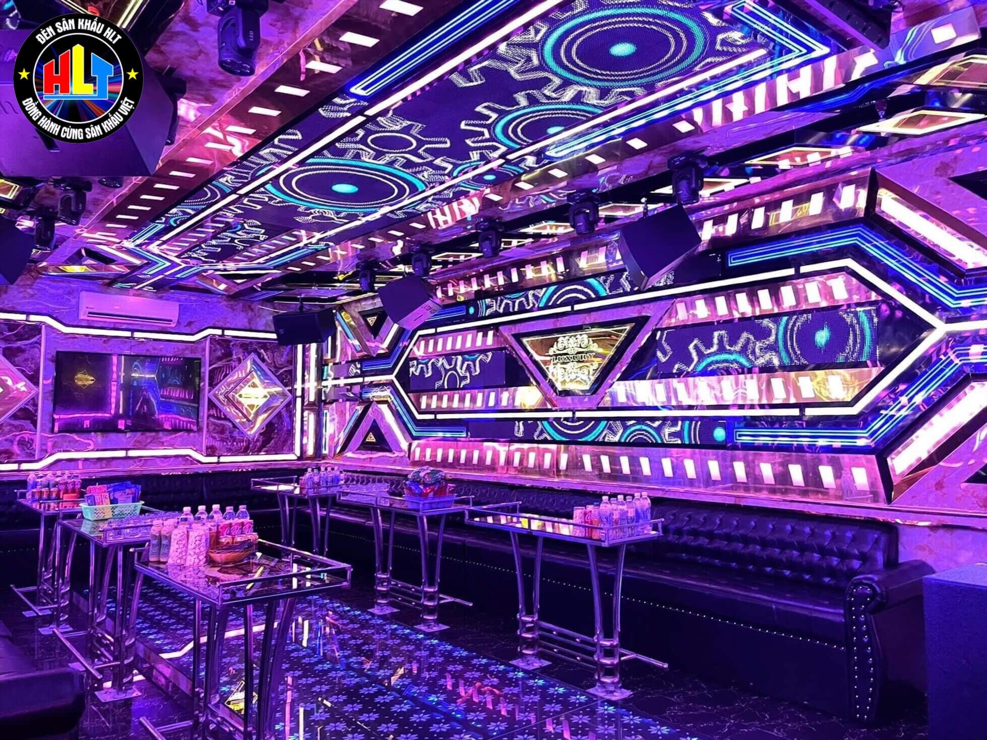 Đèn phòng hát Hà Nội