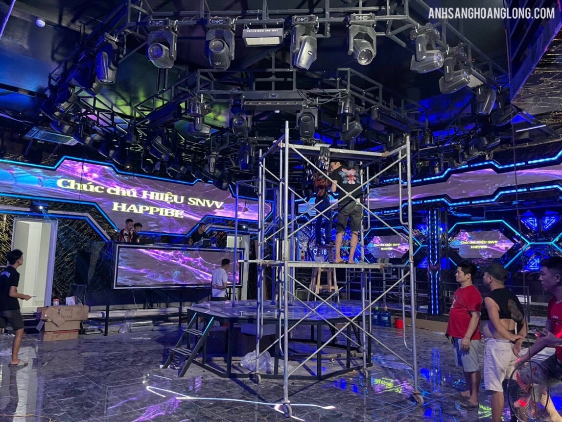 Đèn trang trí karaoke