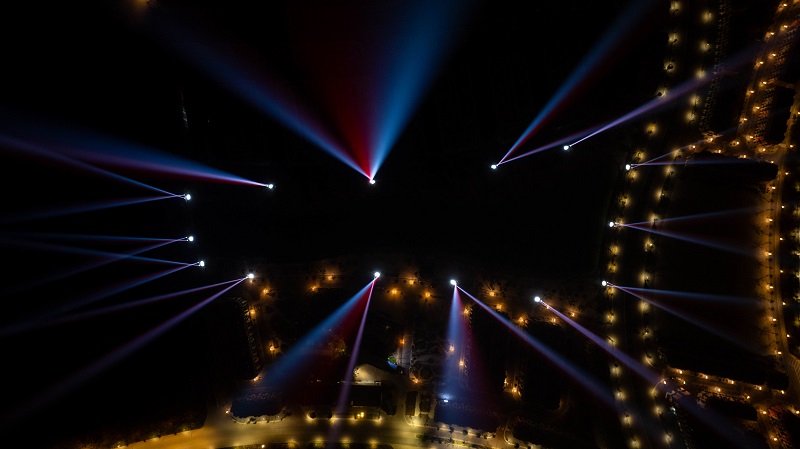 Chiếu Sáng Ngoại Thất Tòa Nhà Với Đèn Beam IP-680 DAGE Chống Nước