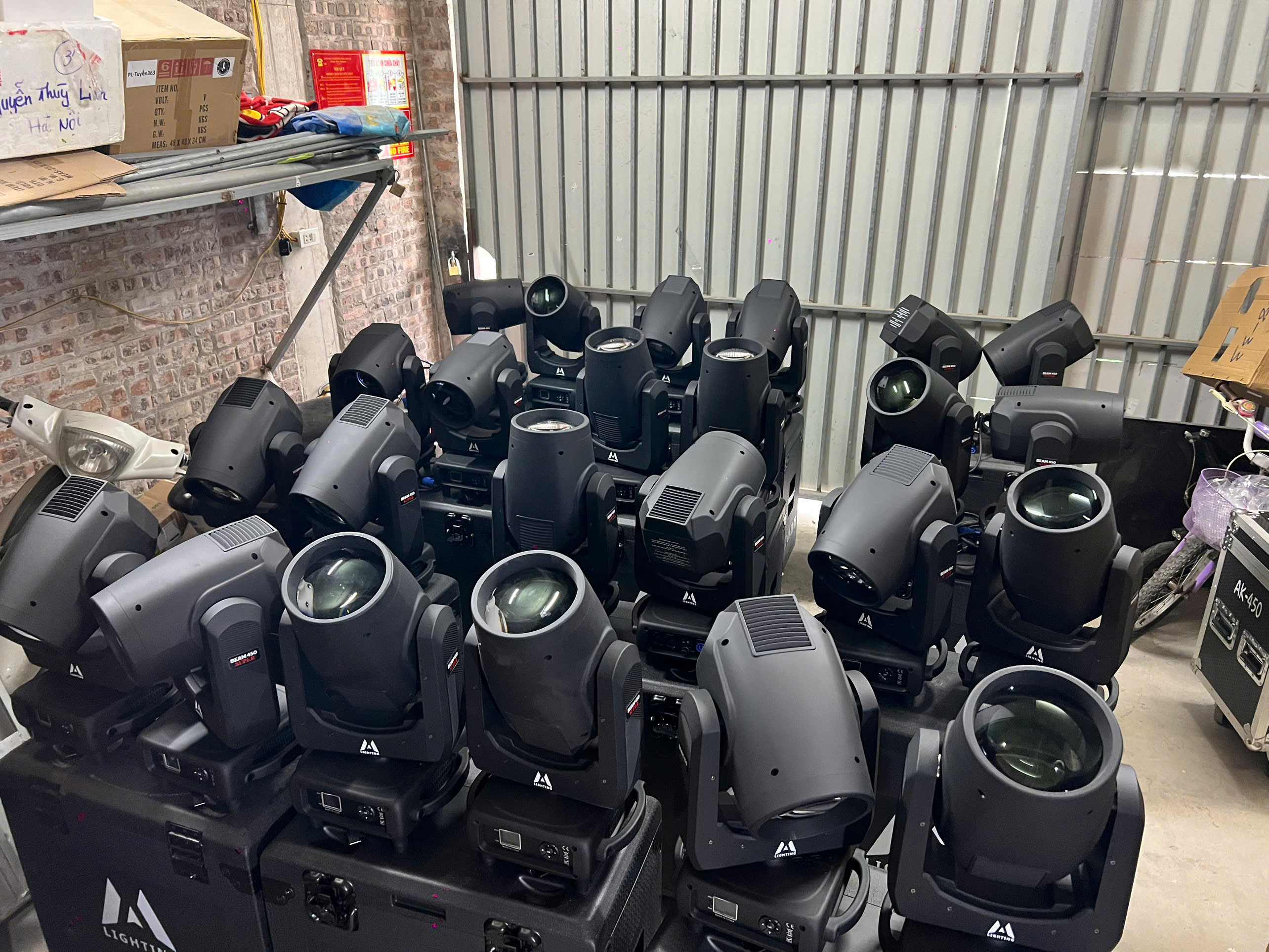 Bàn Giao Đèn 450w Super Chuyên Nghiệp Cho Dự Án | Ánh Sáng Hoàng Long