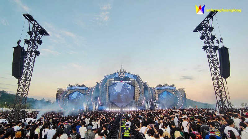 Đèn Beam IP-680 DAGE: Làm Sáng Bừng Quán Bar Bãi Biển Đẳng Cấp