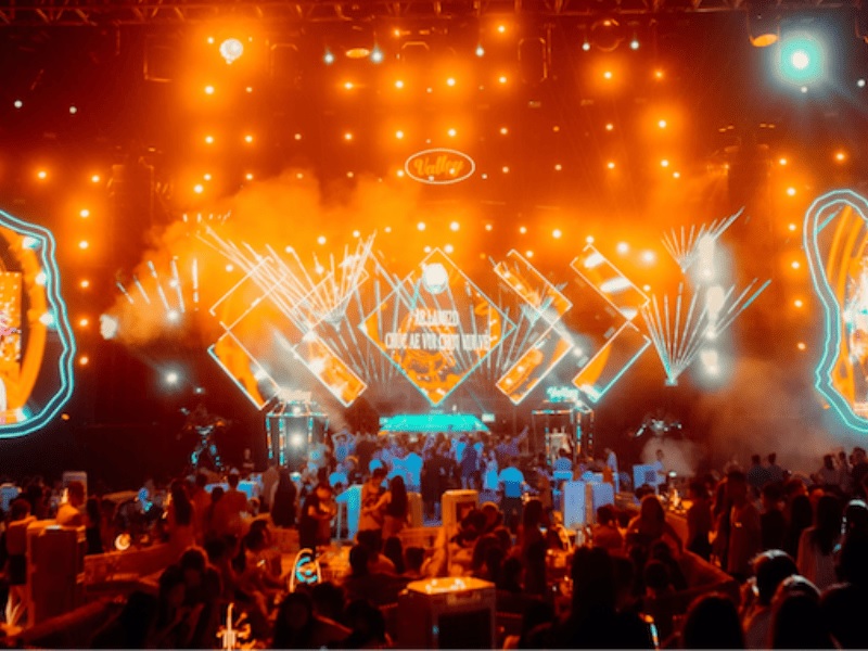 Đèn Beam IP-680 DAGE: Lựa Chọn Chống Nước Hoàn Hảo Cho Quán Bar Bãi Biển