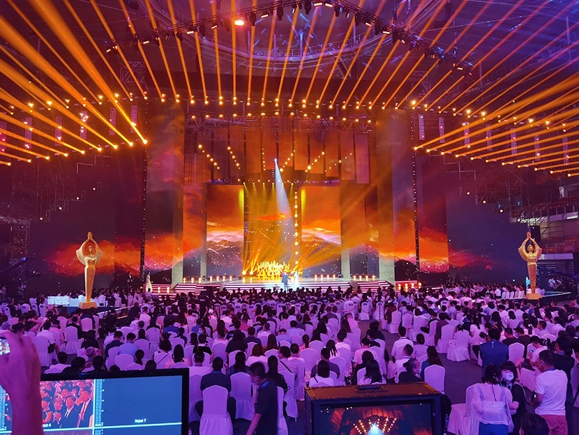 Đèn Làm Dự Án Sáng Tạo Nghệ Thuật Sân Khấu