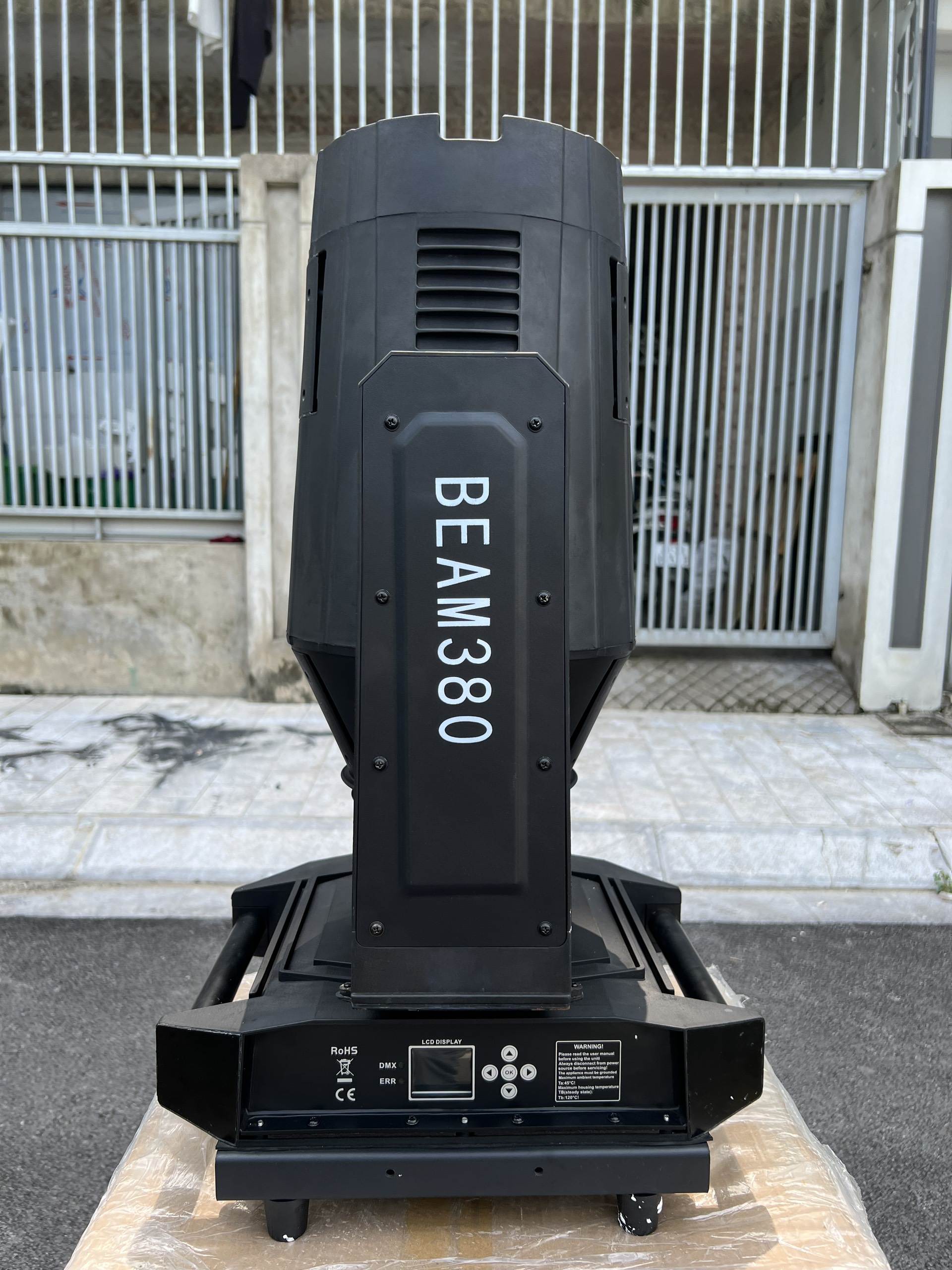 Đèn Ngoài Trời Chống Thấm Nước