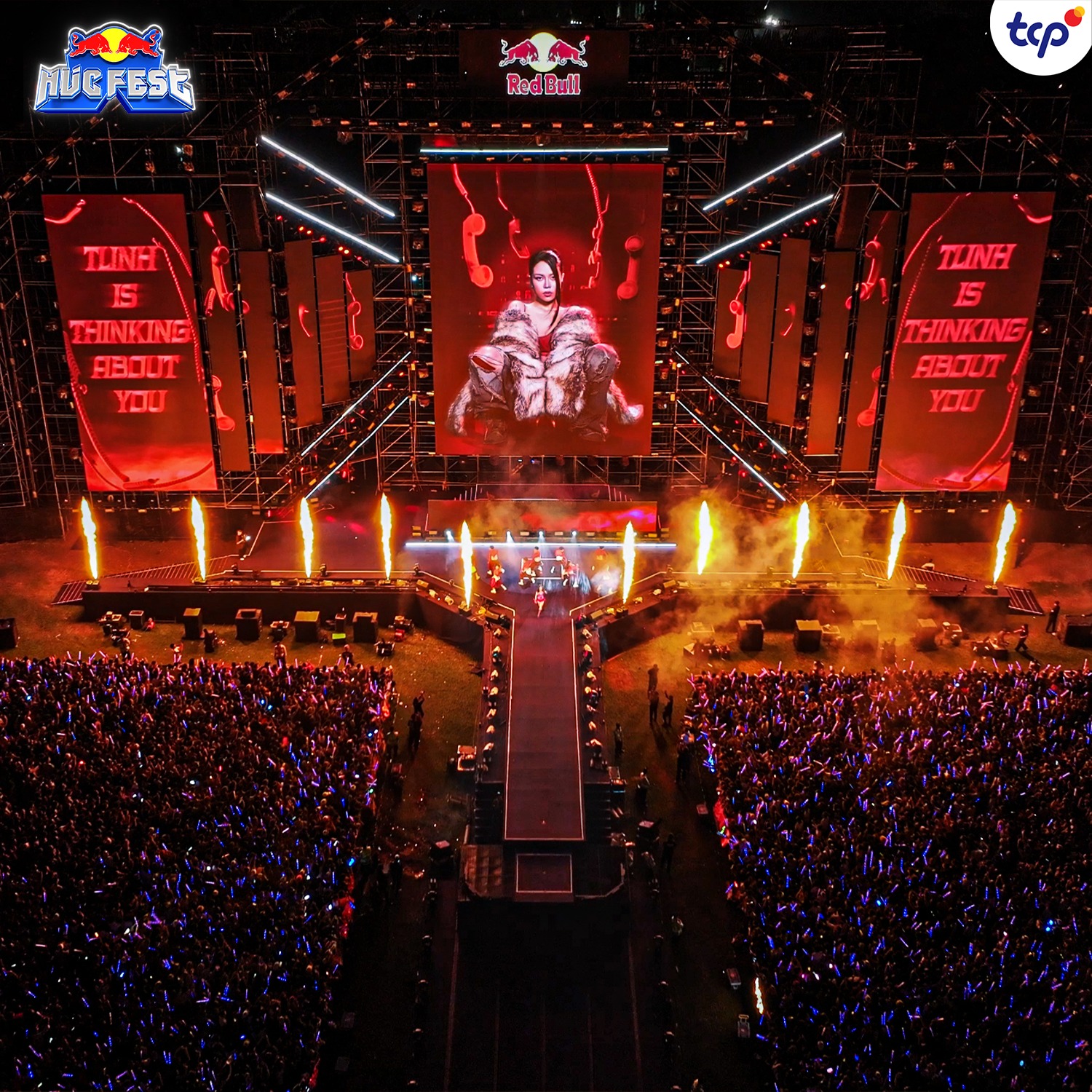 Húc Fest 2025: Sân khấu mãn nhãn và màn chào sân của 