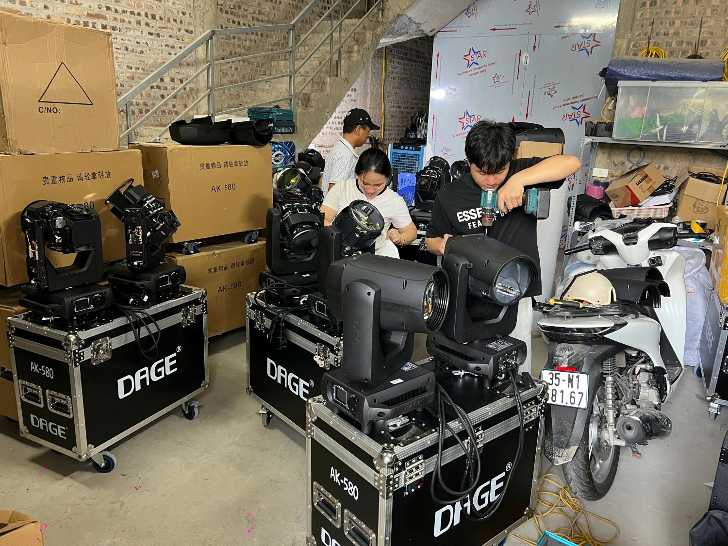 Beam AK-580 DAGE: Vũ Khí Tối Thượng Cho Đơn Vị Tổ Chức Sự Kiện