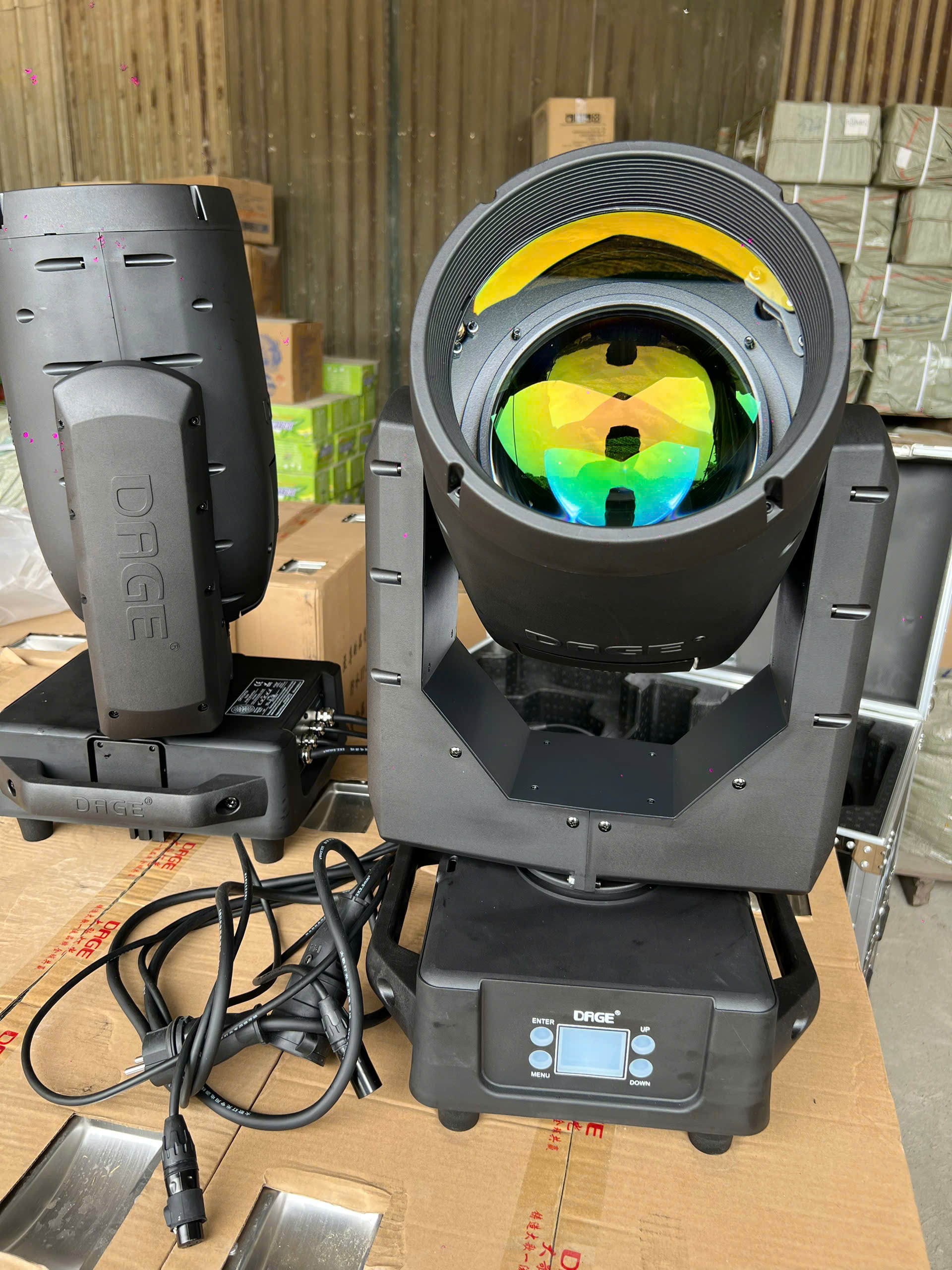 Ánh Sáng Hoàng Long Bàn Giao Lô Đèn Beam IP680 DAGE Chống Nước Tại Hà Nội