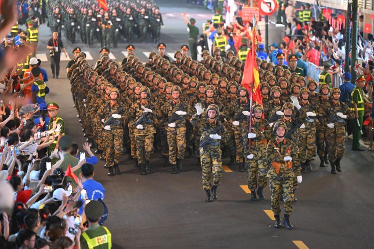 Hà Nội Rực Rỡ Trong Đêm Sơ Duyệt Diễu Binh Quốc Khánh 2/9