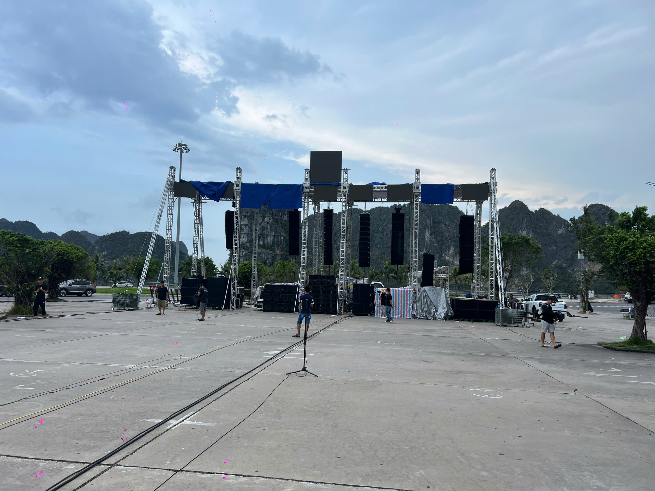 Thời Gian Diễn Ra Festival Hạ Long 2025 - Đừng Đến Trễ!