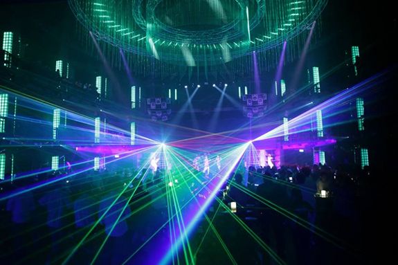 Dịch Vụ Setup Hệ Thống Ánh Sáng Pub Bar Trọn Gói Từ A-Z