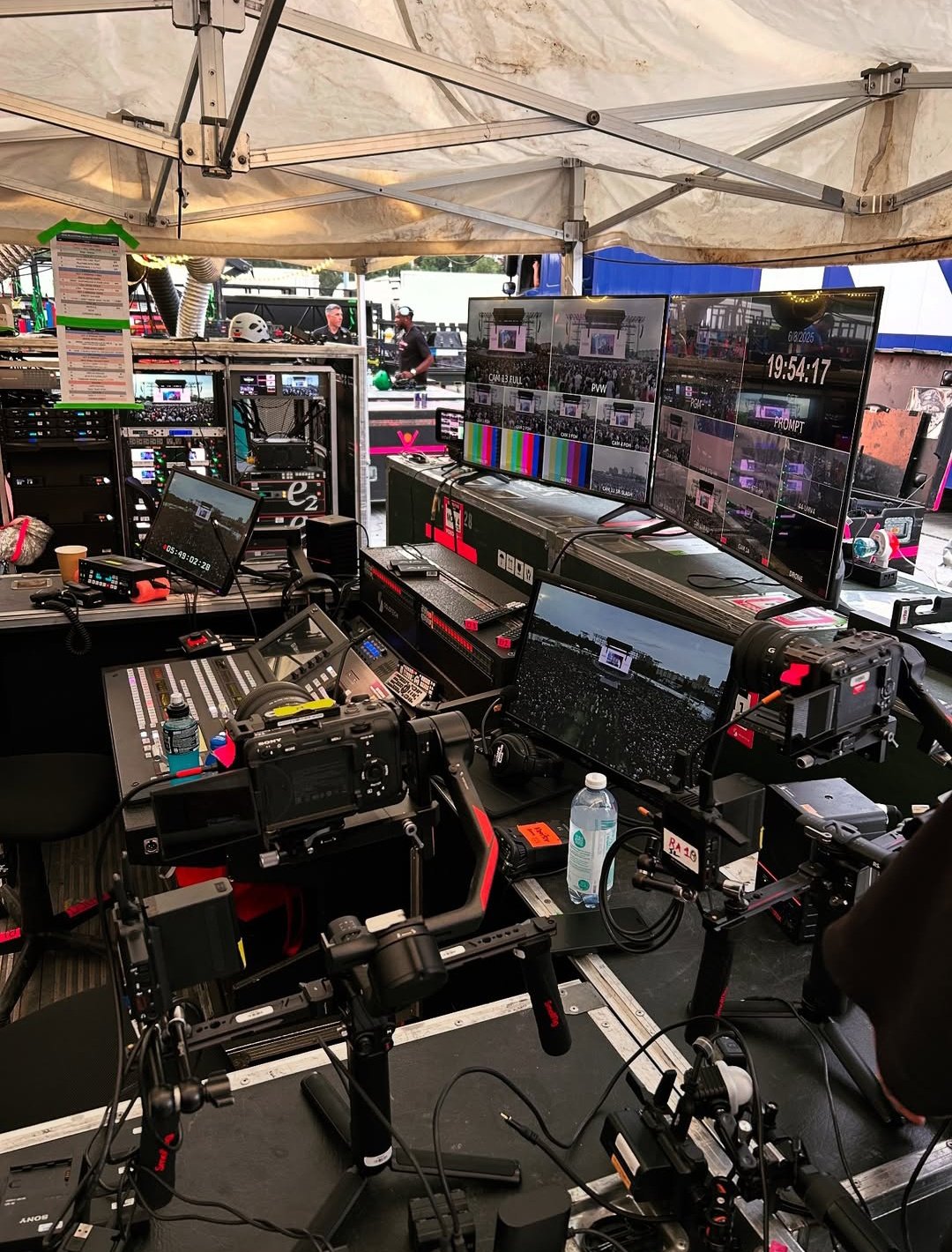 Hé lộ dàn thiết bị ghi hình tiền tỷ trong tour diễn DEADLINE của BLACKPINK