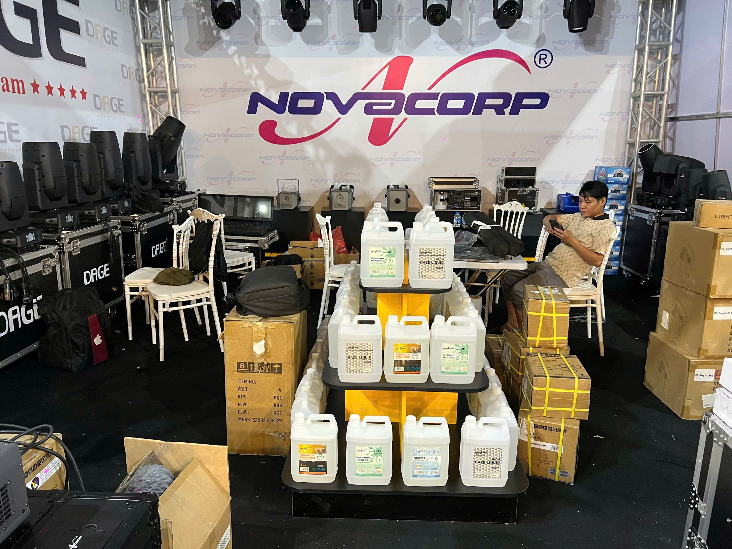 Lịch PLASE Show 2025 (01-03/11) & 5 Lý Do Phải Đến Gian Hàng D17